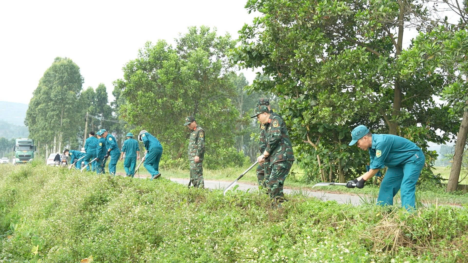 Phường Tiền Phong ra quân hưởng ứng phong trào thi đua “Toàn dân chung tay bảo vệ môi trường, vì một Việt Nam xanh - sạch - đẹp”